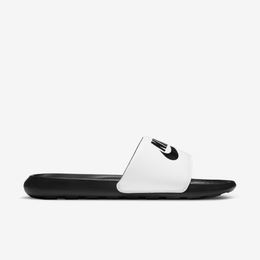 NIKE VICTORI ONE SLIDE