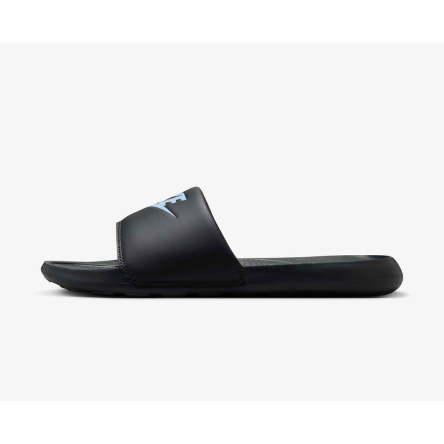 NIKE VICTORI ONE SLIDE