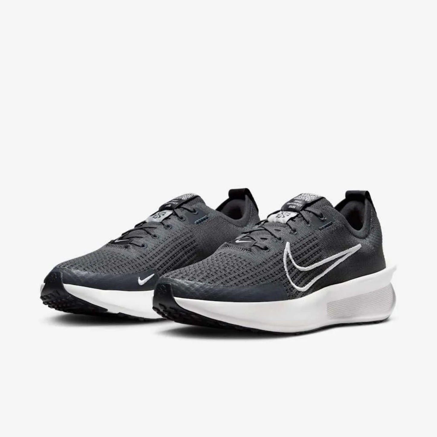 NIKE INTERACT RUN