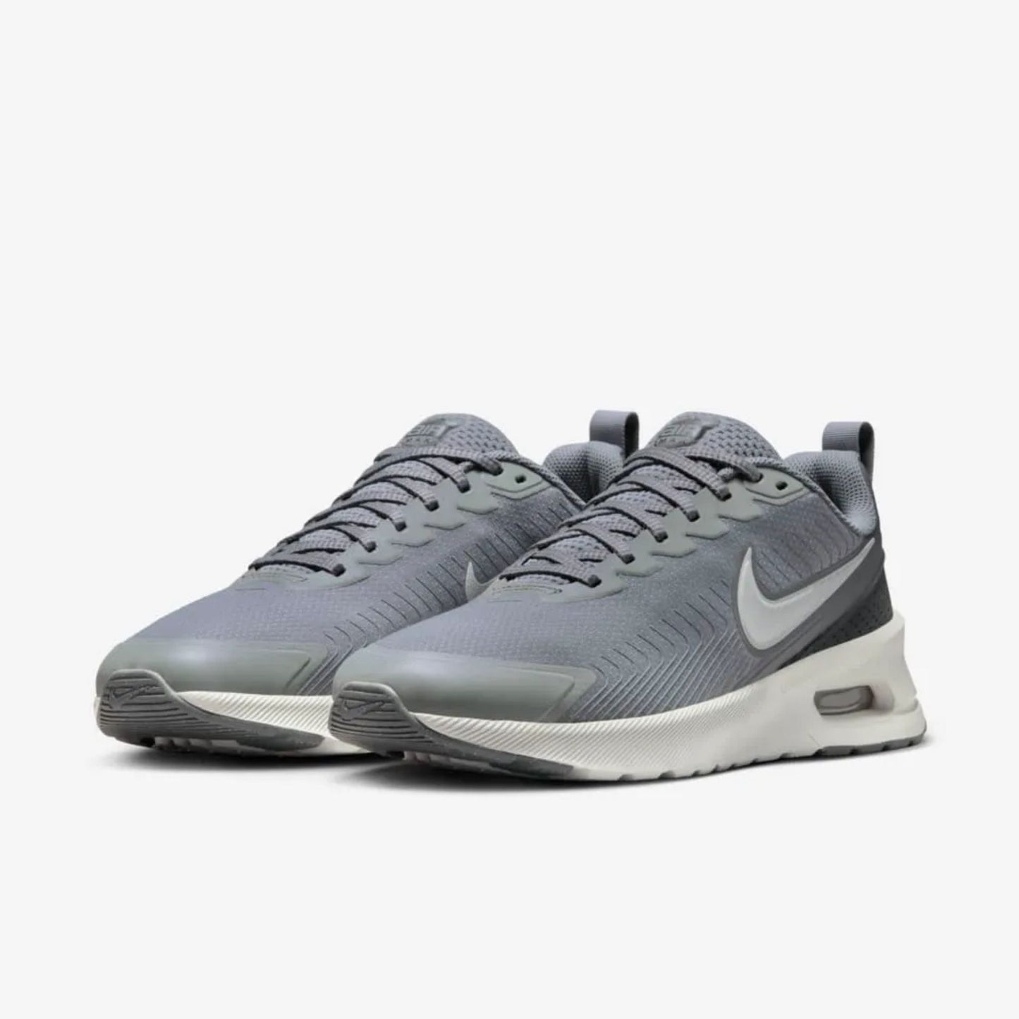 NIKE AIR MAX NUAXIS