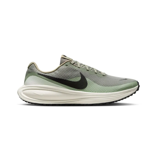 NIKE REVOLUTION 8