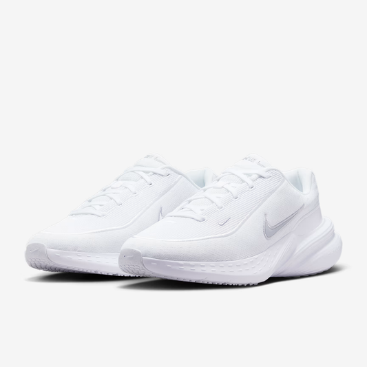 NIKE UPLIFT SC