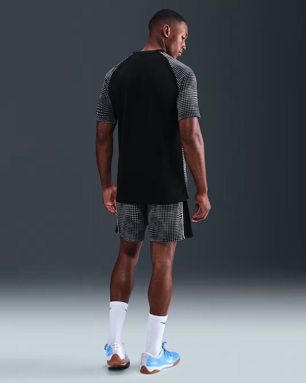 Nike Academy+ Sueter de fútbol de manga corta Dri-FIT para hombre