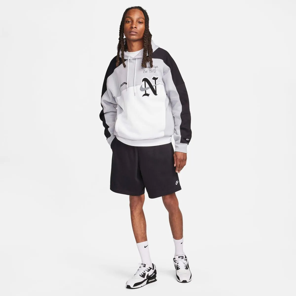NIKE CLUB SHORT