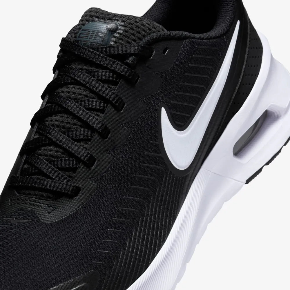 NIKE AIR MAX NUAXIS