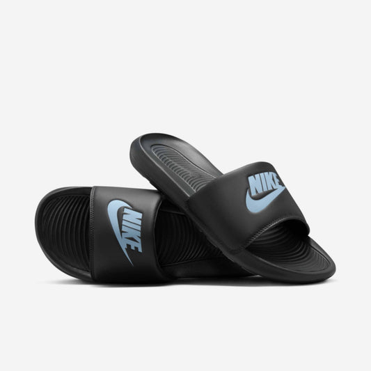 NIKE VICTORI ONE SLIDE