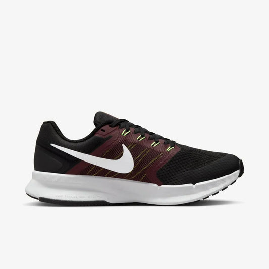 NIKE RUN SWIFT 3