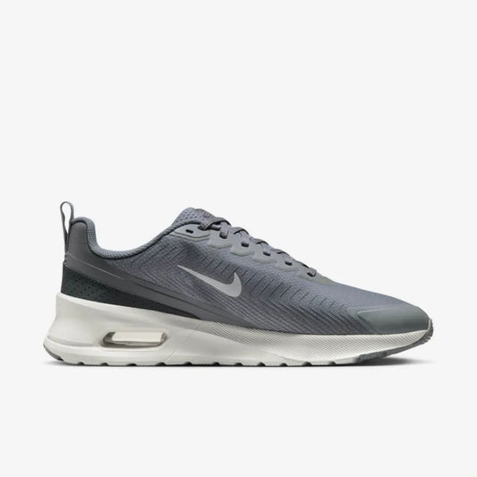 NIKE AIR MAX NUAXIS