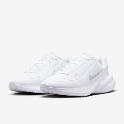 NIKE UPLIFT SC
