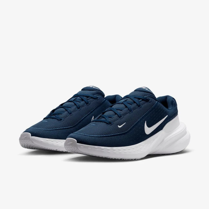 NIKE UPLIFT SC