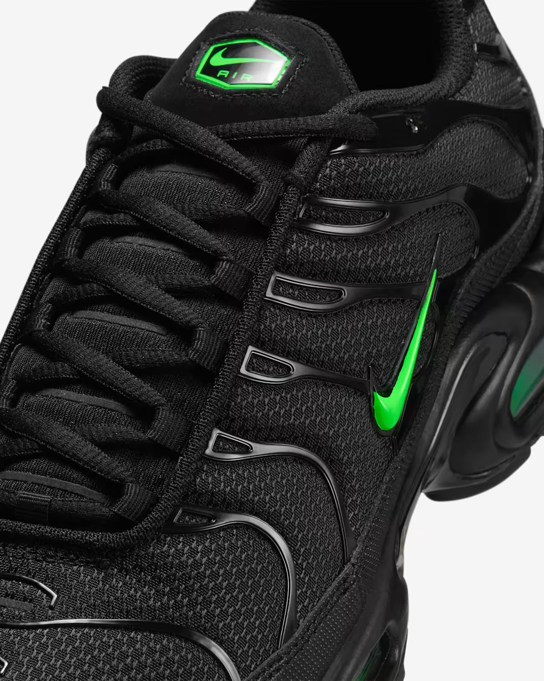 NIKE AIR MAX PLUS OG