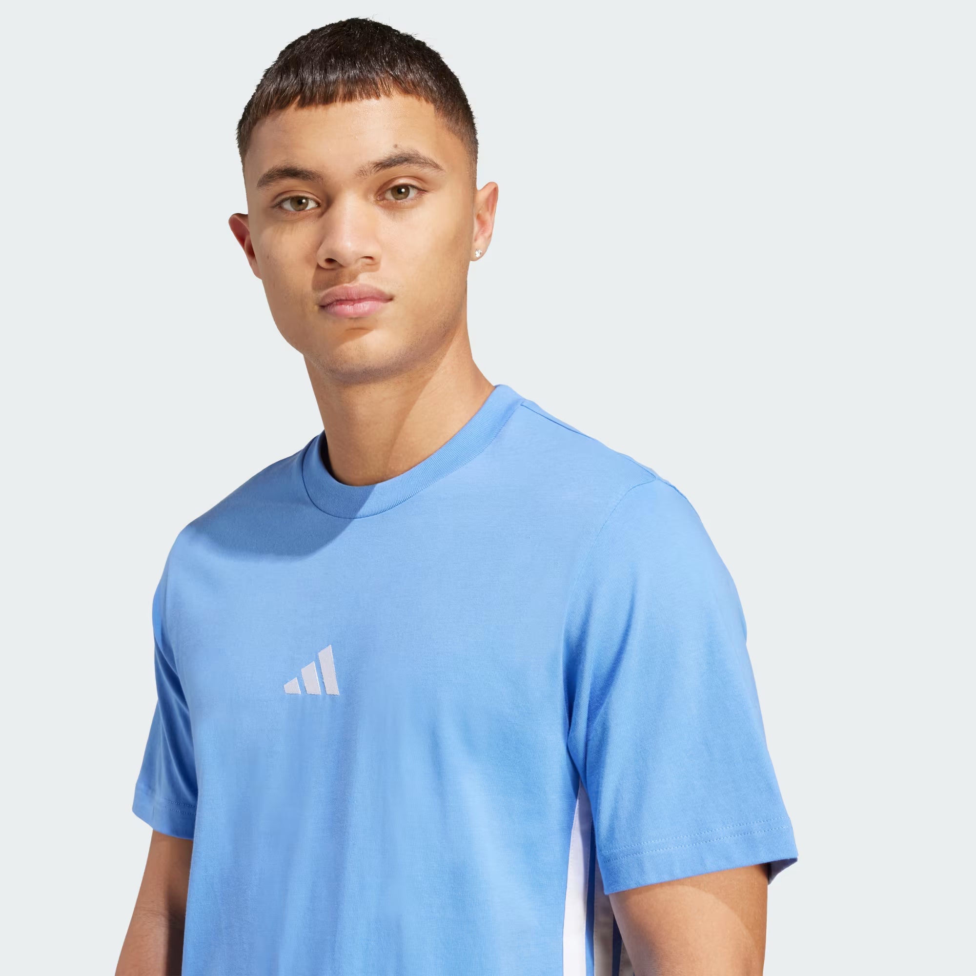 SUETER ESSENTIALS 3 TIRAS TEJIDO JERSEY