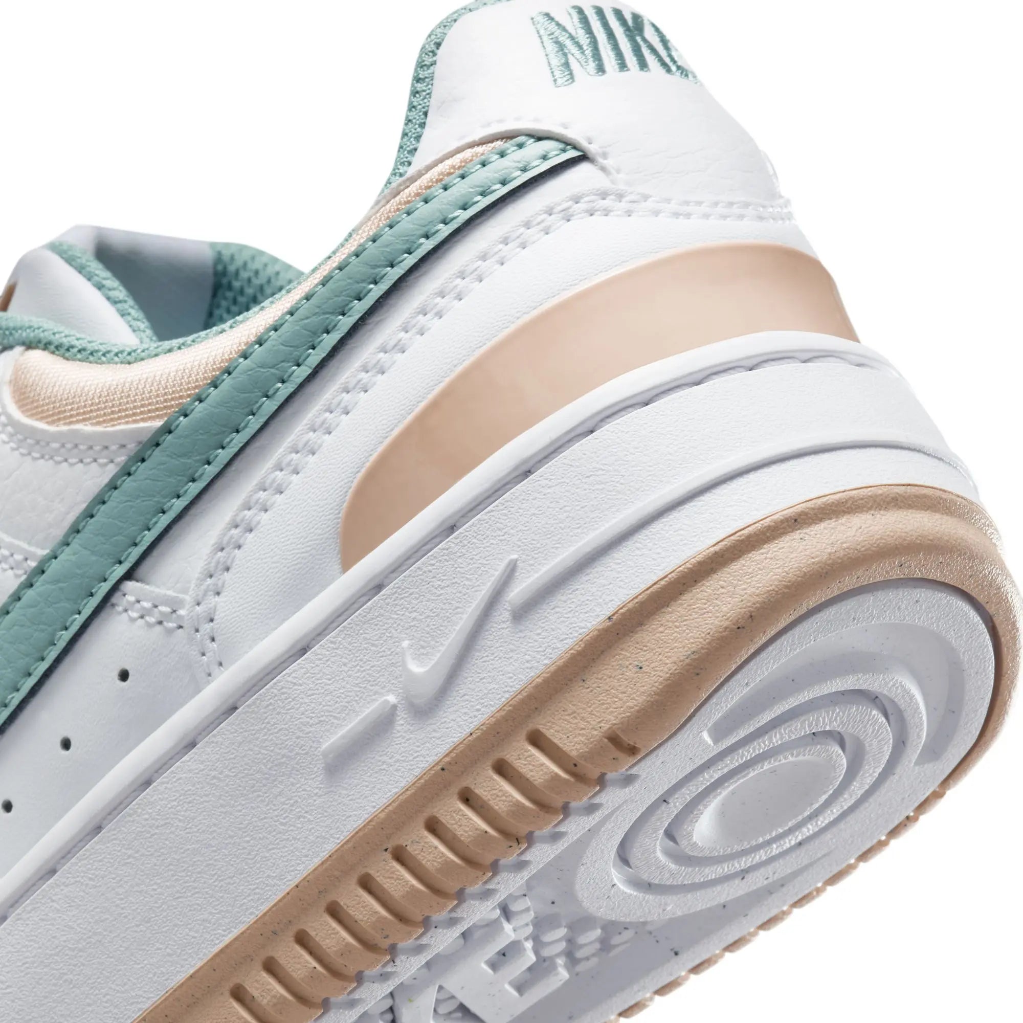 Nike Gamma Force Zapatos de mujer