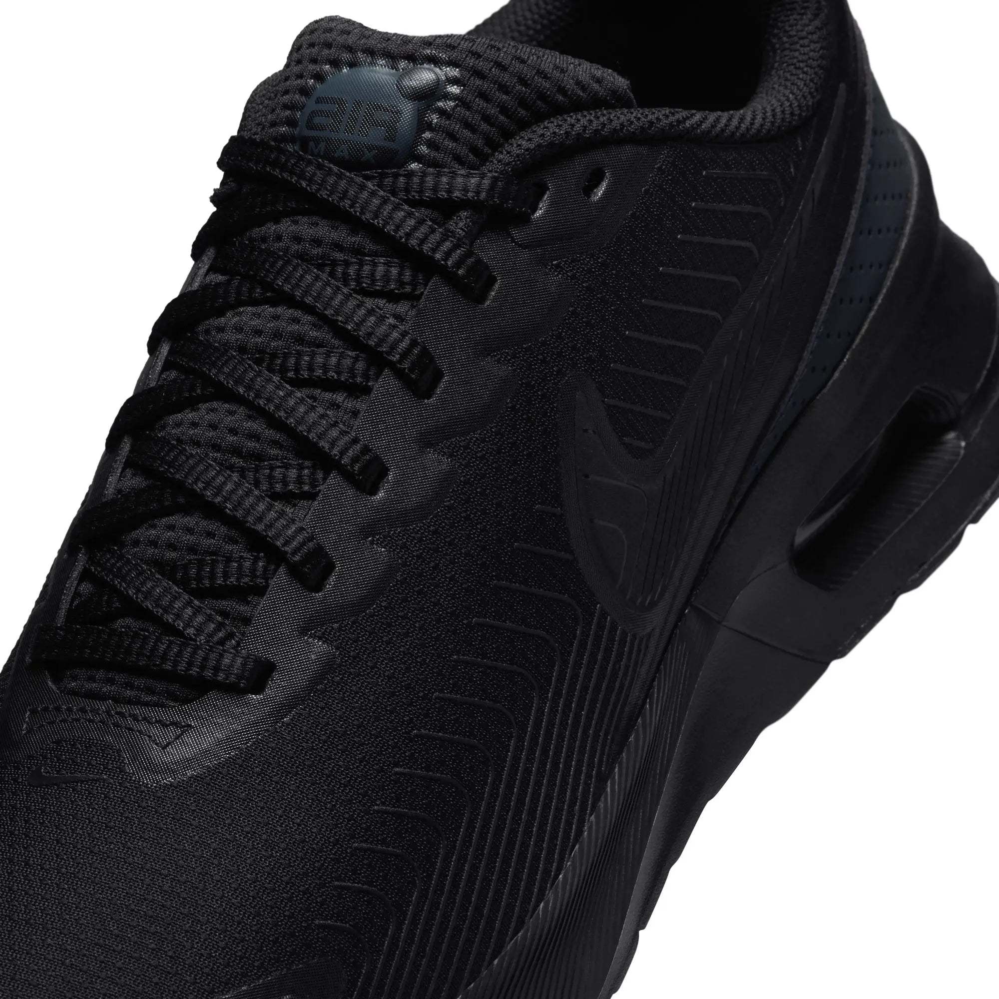 NIKE AIR MAX NUAXIS