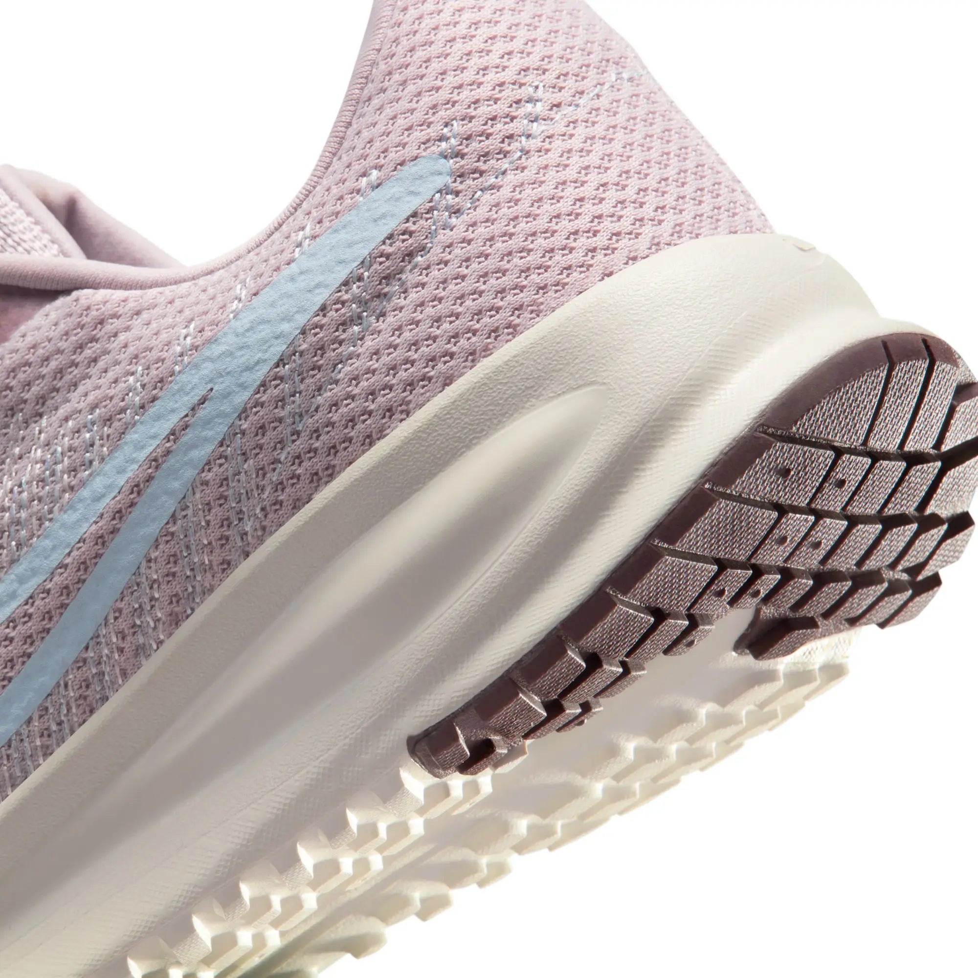 W NIKE RUN DEFY