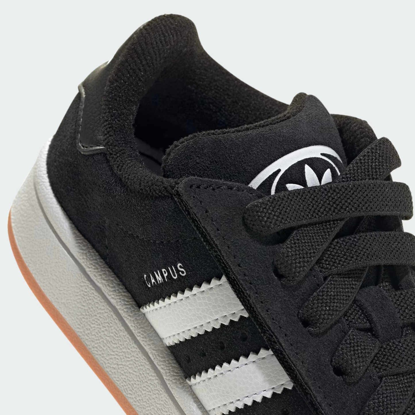 CALZADO PARA NIÑOS CON CORDONES ELÁSTICOS Y CIERRE DE COMODIDAD CAMPUS 00S