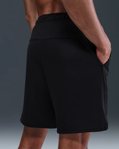 Nike Totality Pantalón corto Dri-FIT versátil de 18 cm sin forro - Hombre