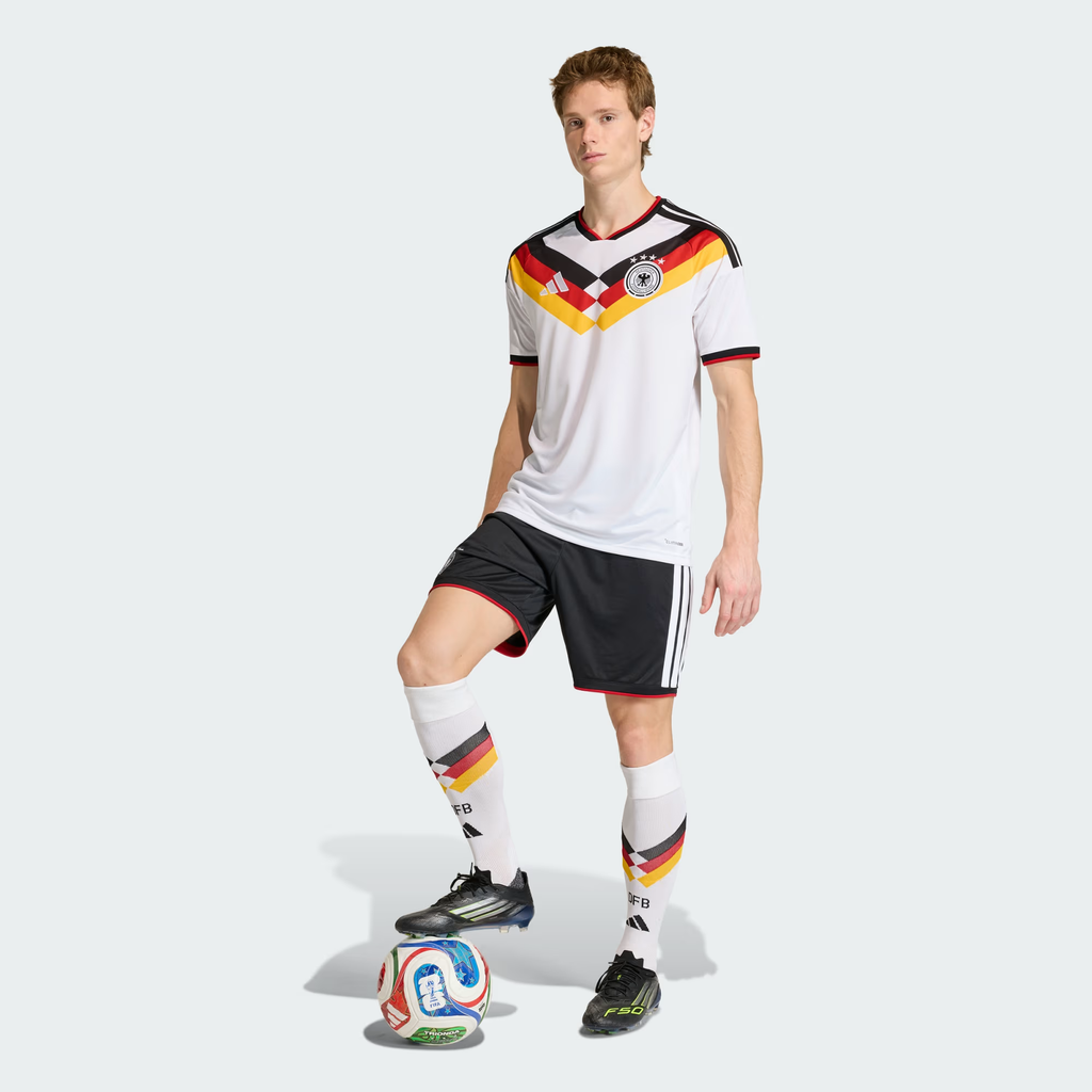 SUETER LOCAL DE ALEMANIA WC 26