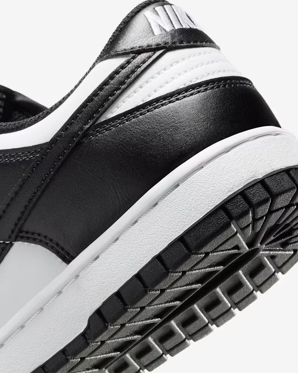 Nike Dunk Low Retro Tenis para hombre
