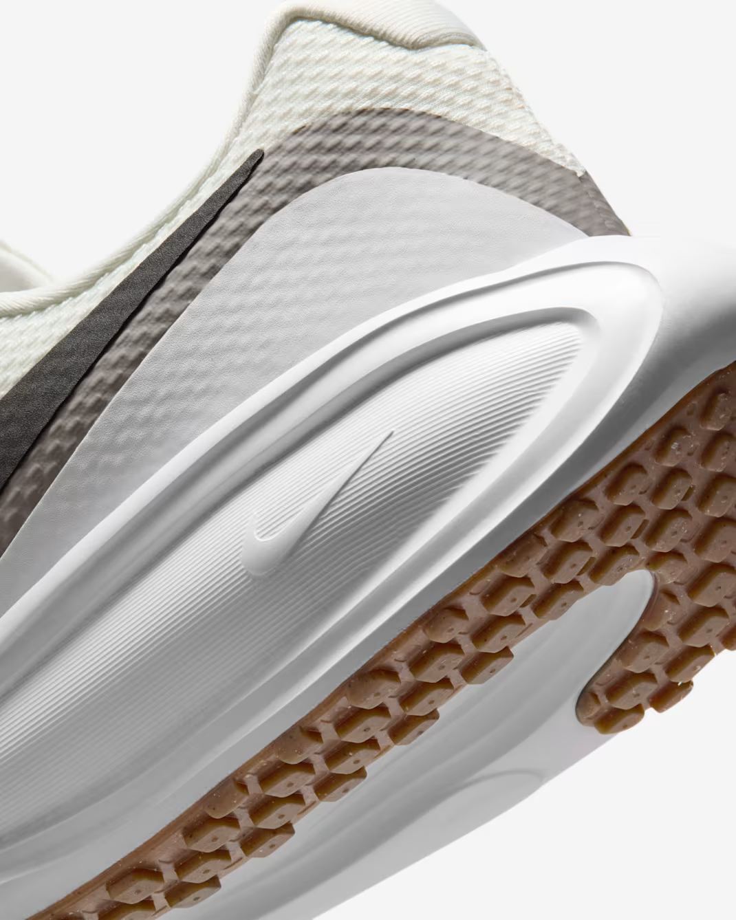 Nike Revolution 8 Tenis de correr en pavimento para hombre