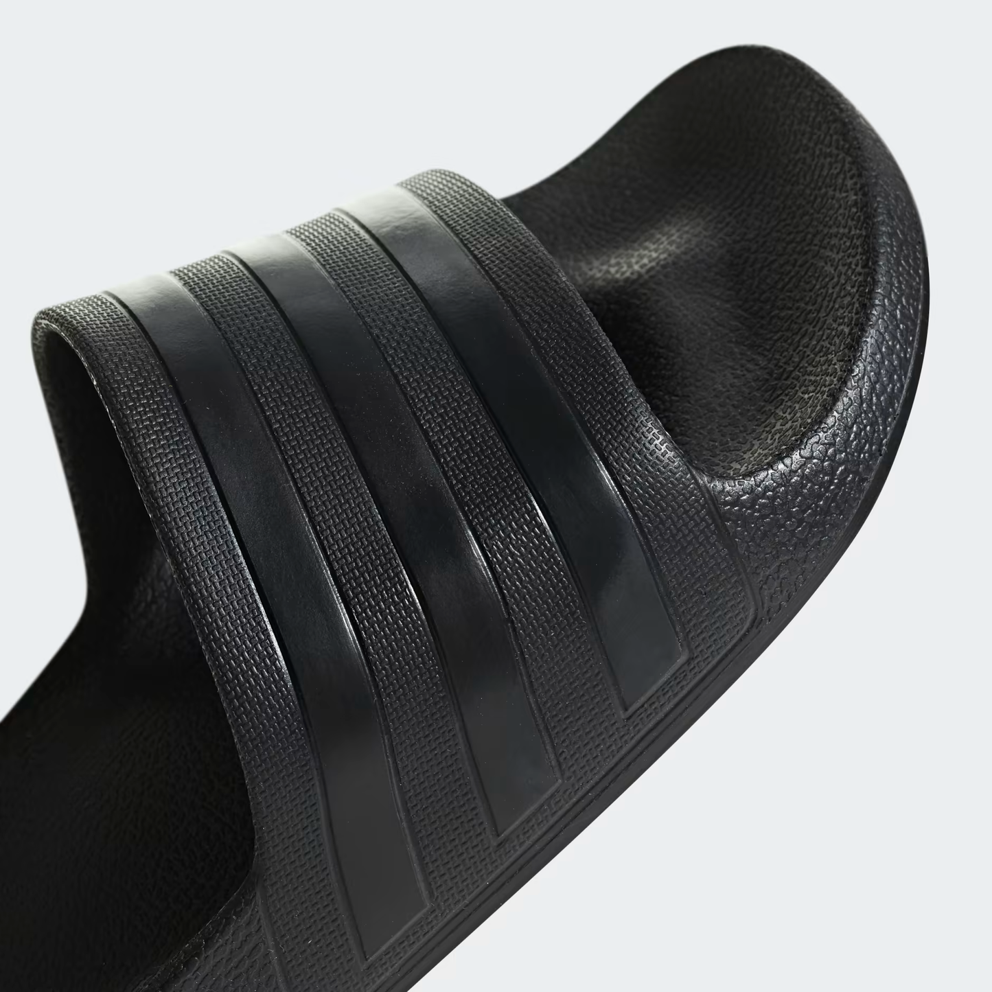 ADILETTE AQUA SLIDES