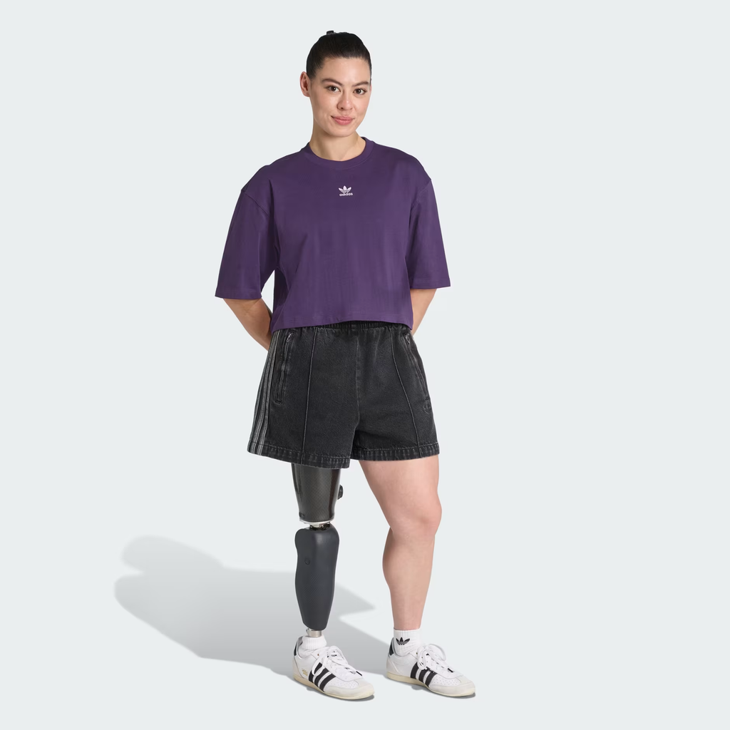 CAMISETA CORTA ESSENTIALS