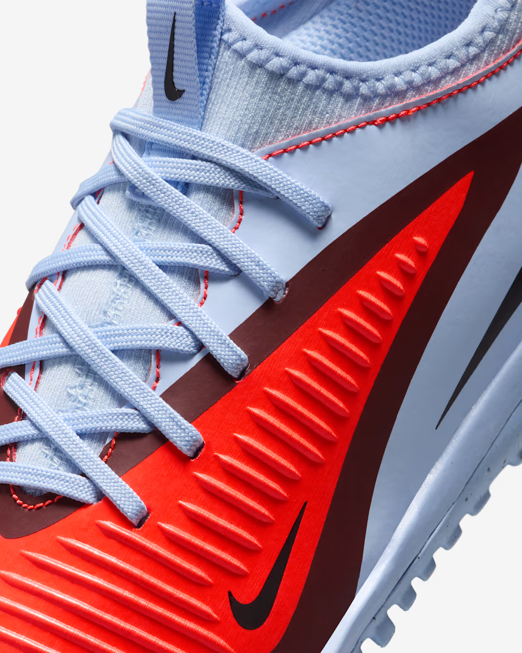 Nike Jr. Phantom 6 Low Academy Botas de fútbol de césped para niños grandes
