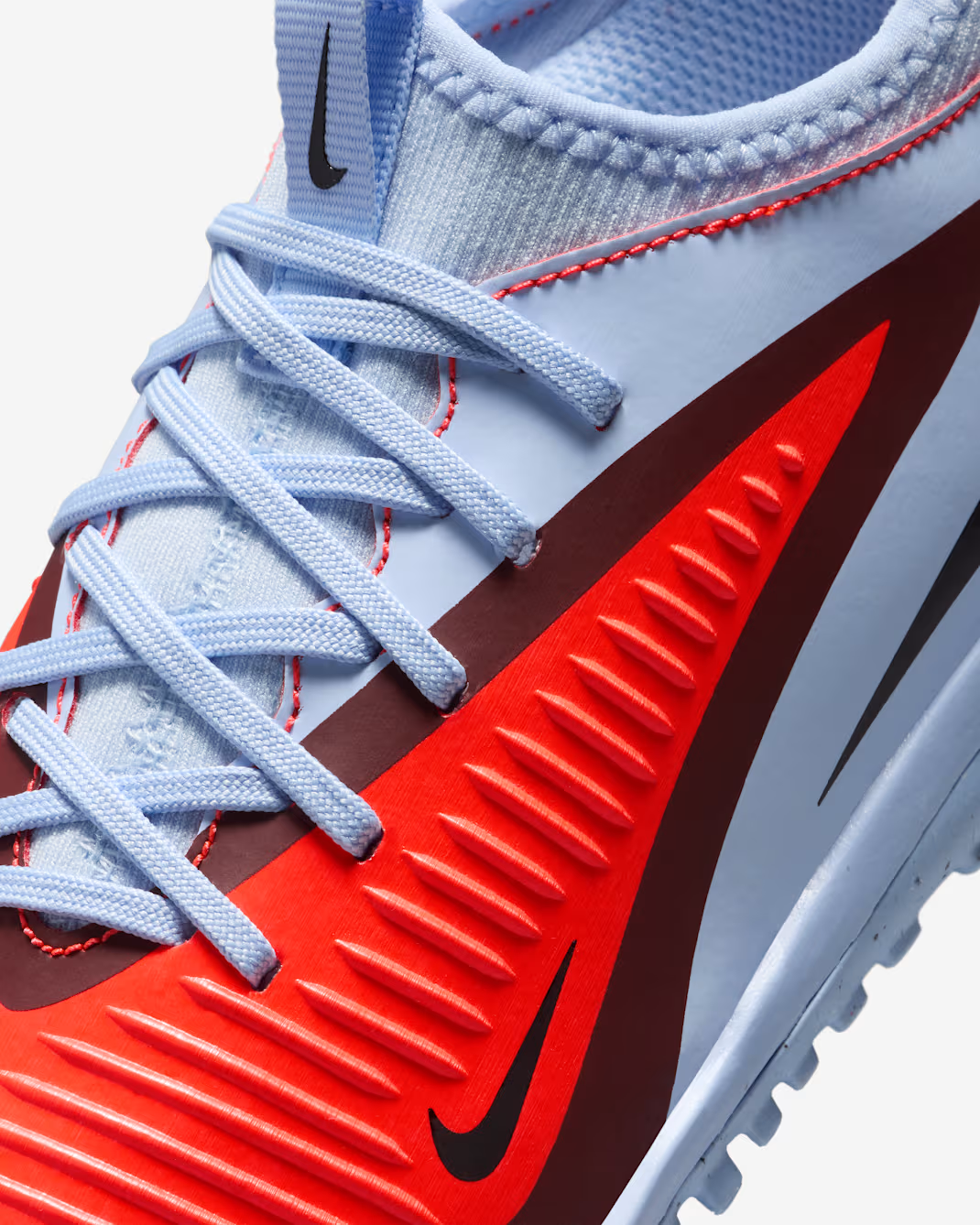 Nike Jr. Phantom 6 Low Academy Botas de fútbol de césped para niños grandes