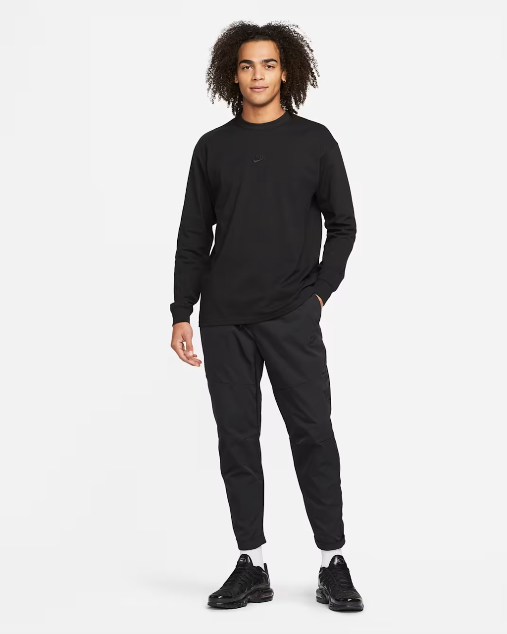 Nike Sportswear Premium Essentials Sueter de manga larga para hombre