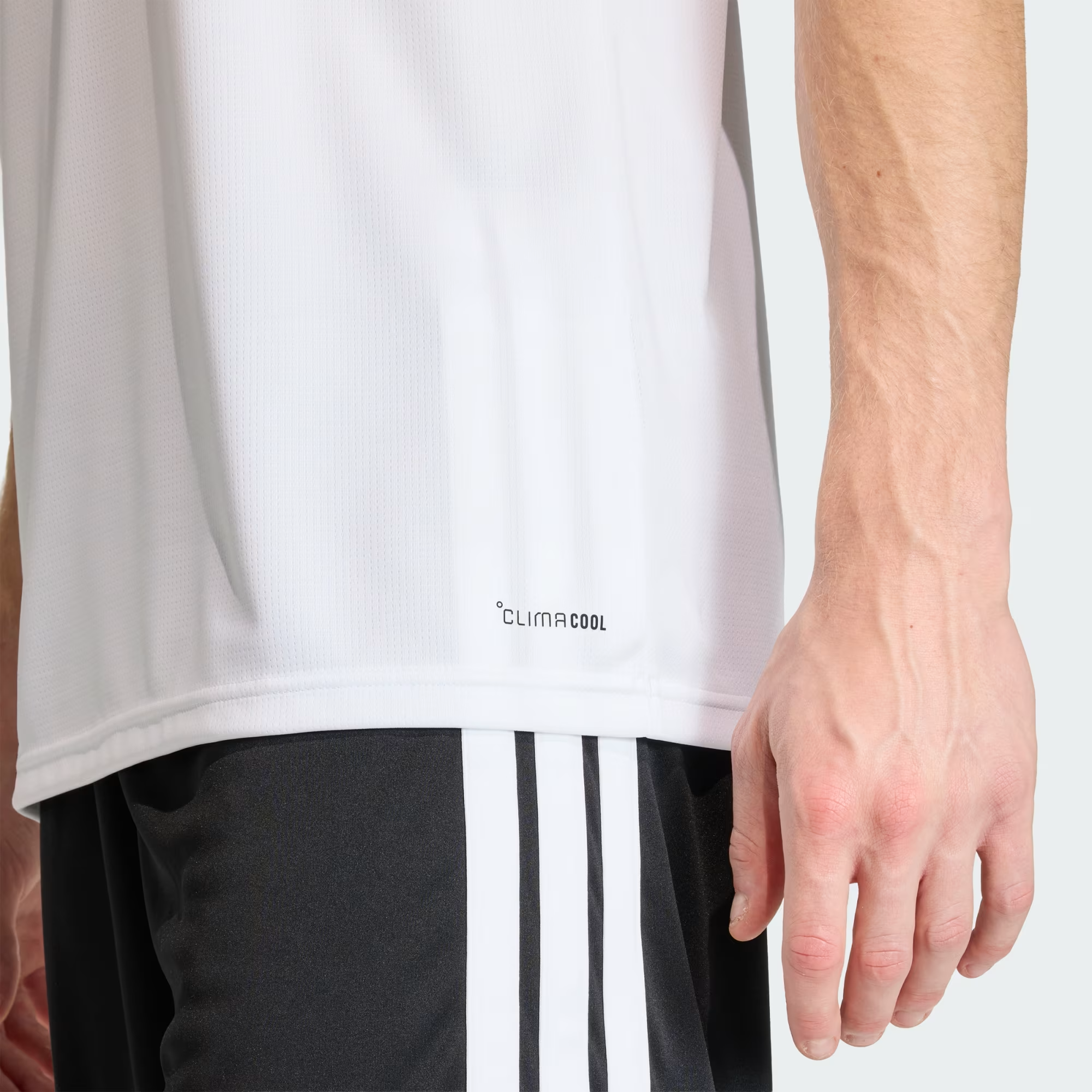 SUETER LOCAL DE ALEMANIA WC 26